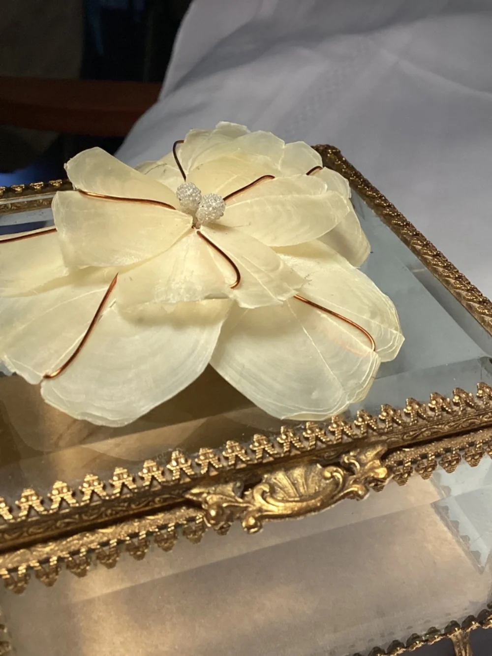 Vintage flowered brooch this so